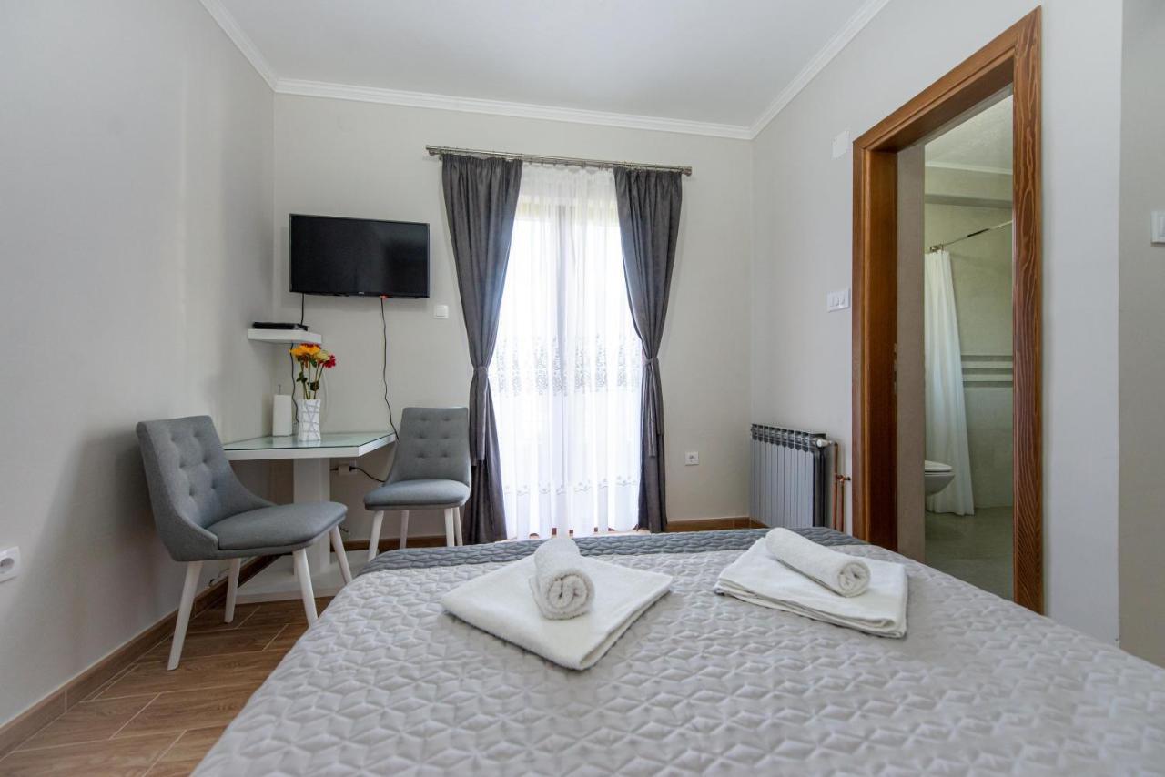 Milas Trojica Apartment *