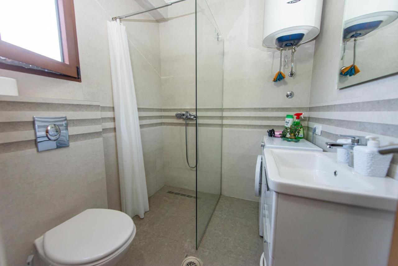 Apartment Milas Trojica Kotor