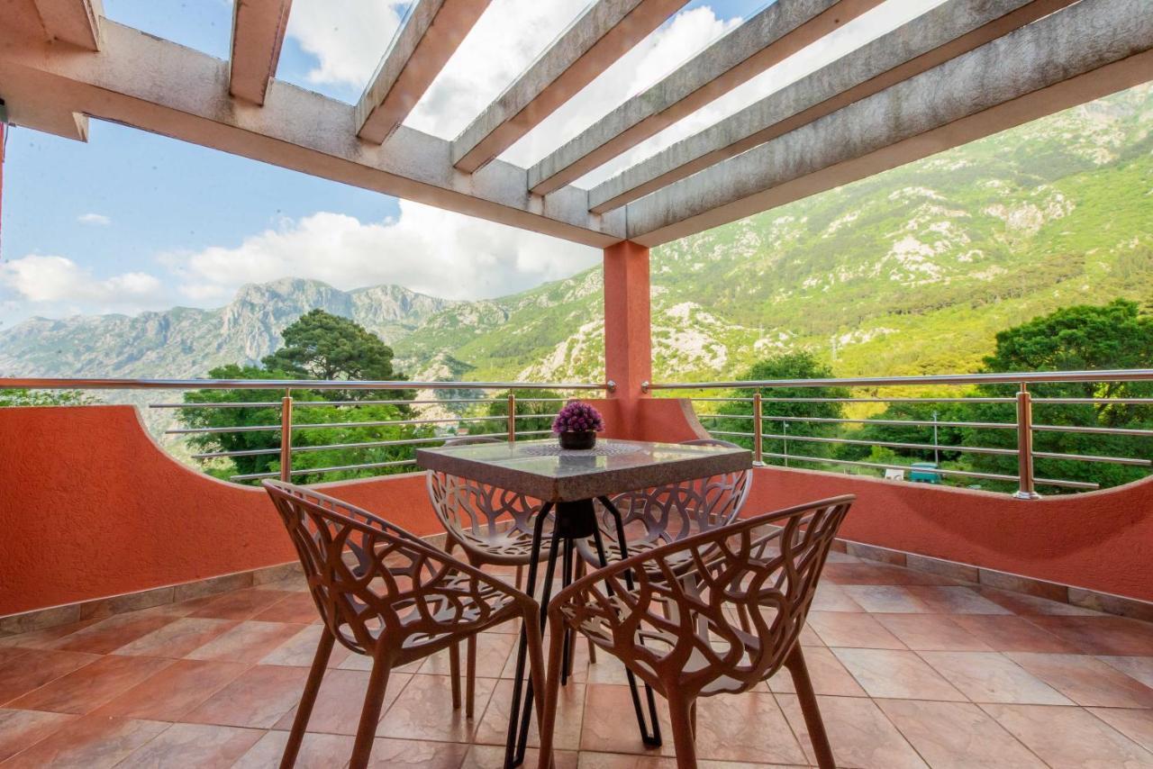 Apartment Milas Trojica