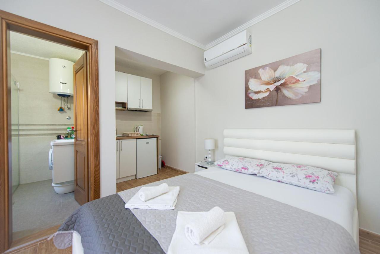 Apartment Milas Trojica *