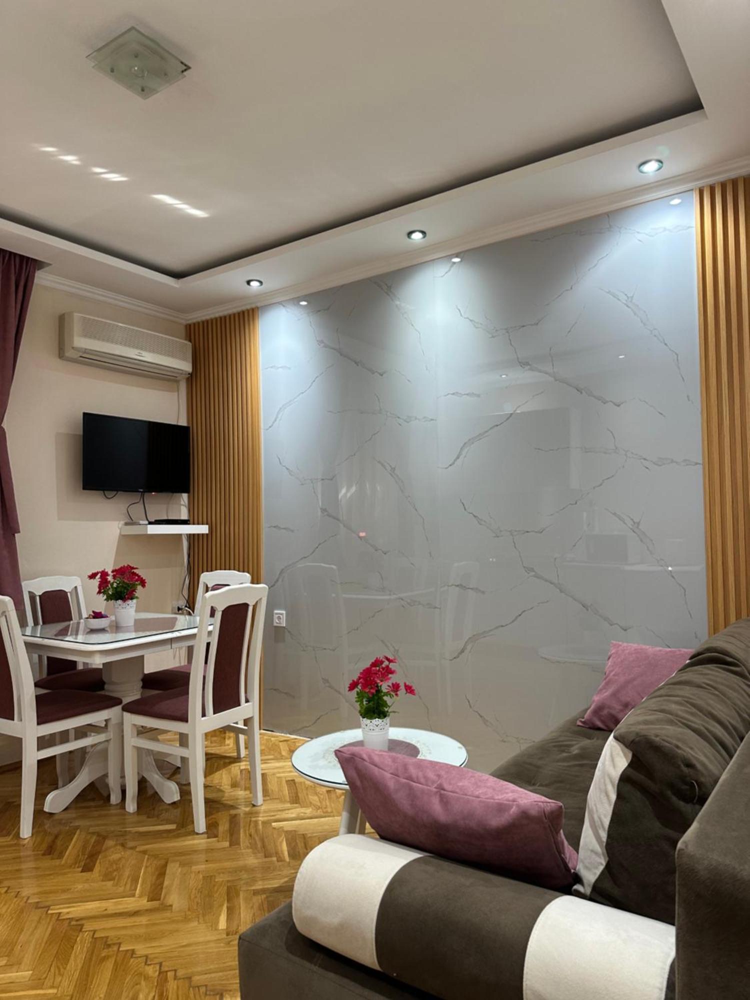 Milas Trojica Apartment Kotor